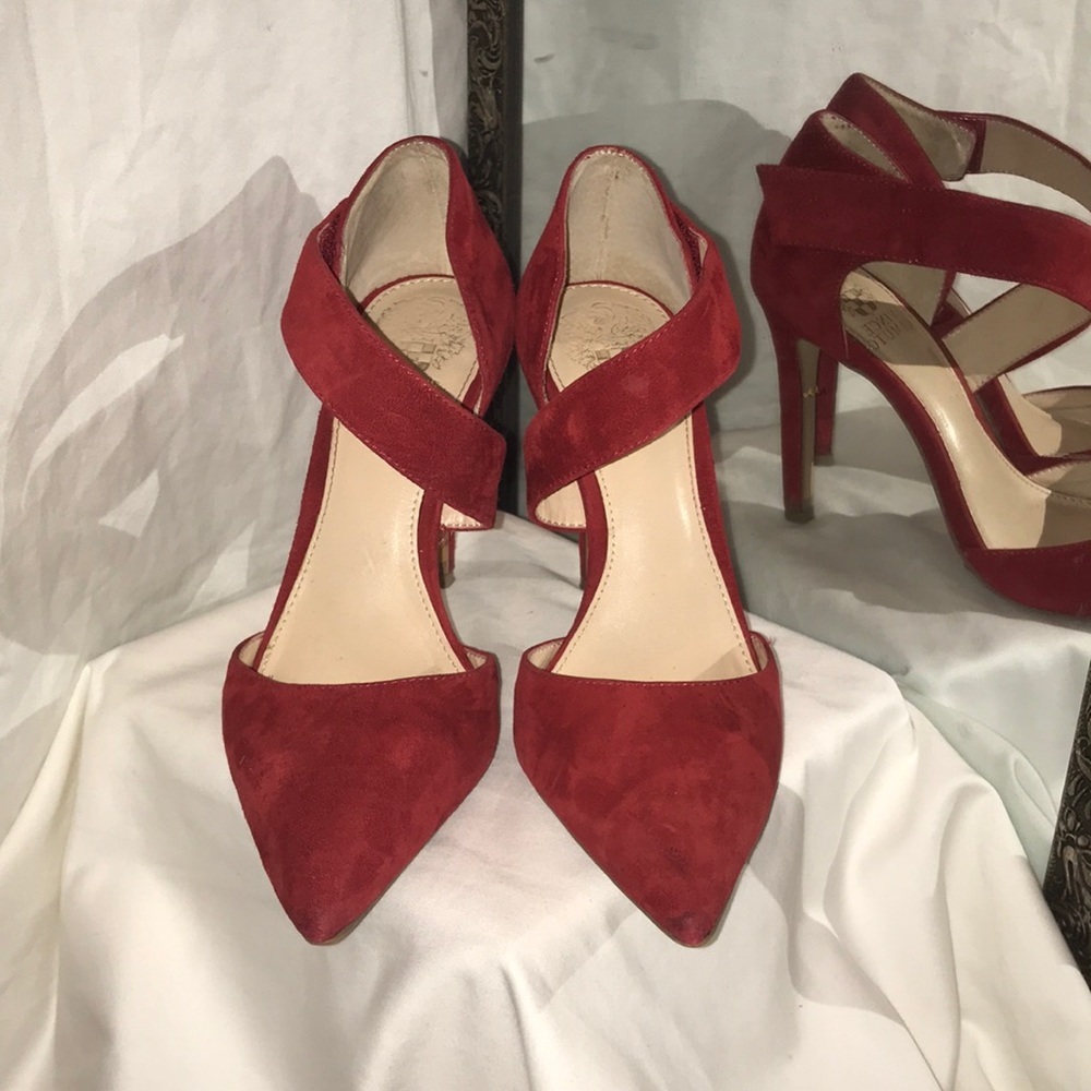 Bright Red Vince Camuto D’Orsay heels size 5.5